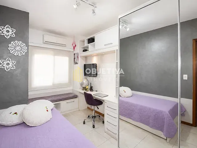 Casa 3 quartos e 3 banheiros, à venda, no bairro Ipanema em Porto Alegre