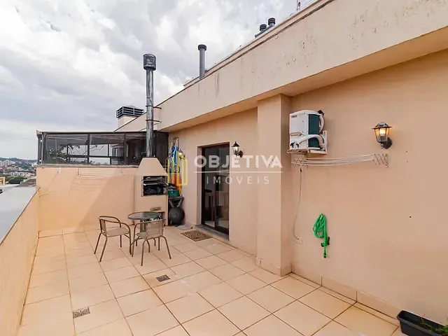 Cobertura / Penthouse 3 quartos e 2 banheiros, à venda, no bairro Cristal em Porto Alegre