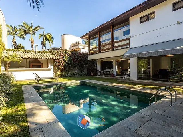 Casa 5 quartos e 7 banheiros, à venda, no bairro Butantã em São Paulo
