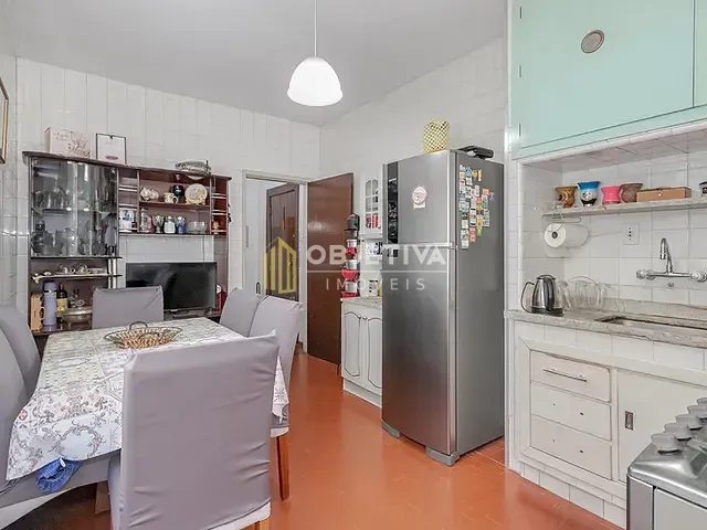 Apartamento 2 quartos e 2 banheiros, à venda, no bairro Rio Branco em Porto Alegre