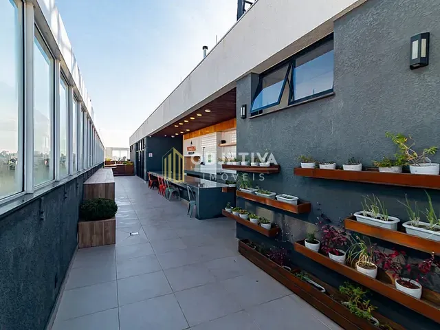 Apartamento 1 quarto e 2 banheiros, à venda, no bairro Azenha em Porto Alegre