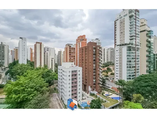 Apartamento 2 quartos e 2 banheiros, à venda, no bairro Moema em São Paulo