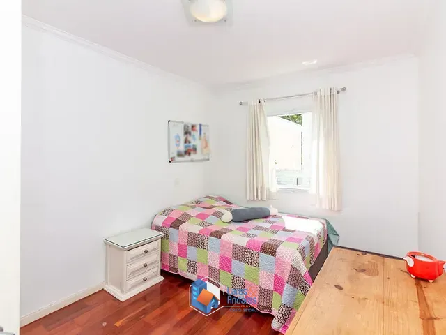 Casa 5 quartos e 7 banheiros, à venda, no bairro Jardim Cordeiro em São Paulo