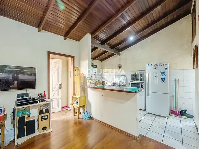 Casa 5 quartos e 5 banheiros, à venda, no bairro Centro em Canoas