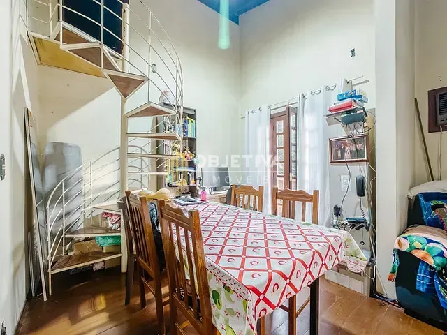 Casa 5 quartos e 5 banheiros, à venda, no bairro Centro em Canoas