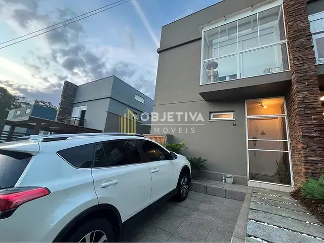 Casa 3 quartos e 3 banheiros, à venda, no bairro Lomba do Pinheiro em Porto Alegre