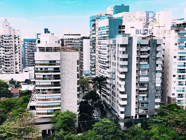 Apartamento 3 quartos e 3 banheiros, à venda, no bairro Praia da Costa em Vila Velha