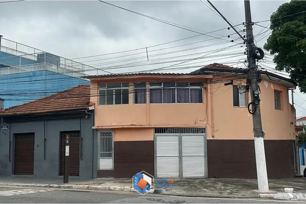 Casa, 3 quartos, 215 m² - Foto 1