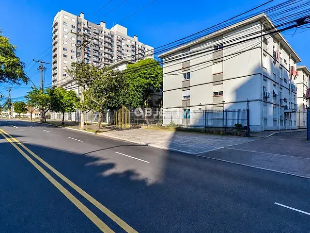 Apartamento 2 quartos e 1 banheiro, à venda, no bairro Cristo Redentor em Porto Alegre