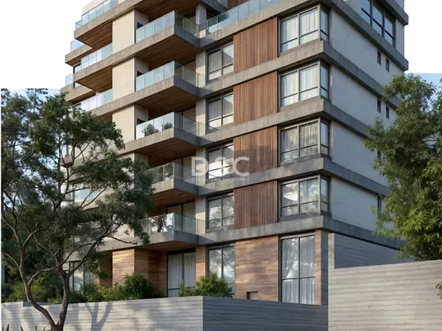 Apartamento 3 quartos e 5 banheiros, à venda, no bairro Centro Cívico em Curitiba