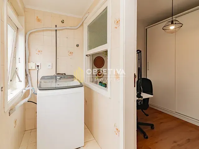 Apartamento 3 quartos e 2 banheiros, à venda, no bairro Vila Ipiranga em Porto Alegre