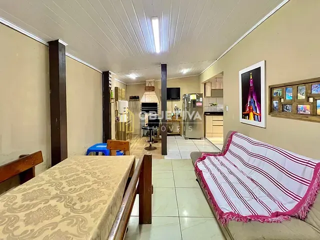 Casa 2 quartos e 2 banheiros, à venda, no bairro Estância Velha em Canoas