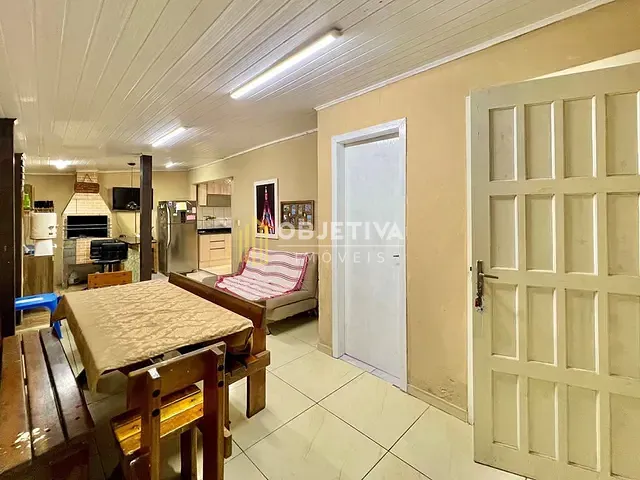 Casa 2 quartos e 2 banheiros, à venda, no bairro Estância Velha em Canoas