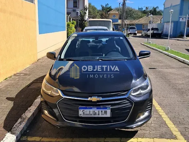 Casa 3 quartos e 4 banheiros, à venda, no bairro Humaitá em Porto Alegre