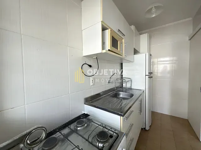 Apartamento 1 quarto e 1 banheiro, à venda, no bairro Menino Deus em Porto Alegre