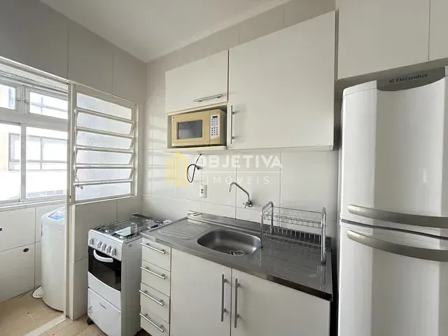 Apartamento 1 quarto e 1 banheiro, à venda, no bairro Menino Deus em Porto Alegre