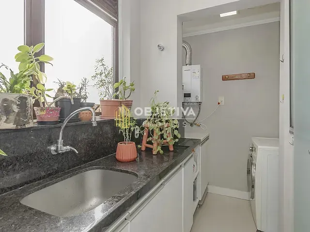 Apartamento 2 quartos e 1 banheiro, à venda, no bairro Camaquã em Porto Alegre