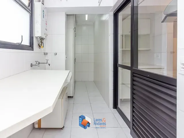 Apartamento 3 quartos e 4 banheiros, à venda, no bairro Moema em São Paulo