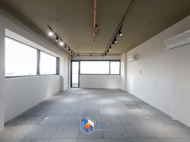 Sala à venda, no bairro Água Branca em São Paulo