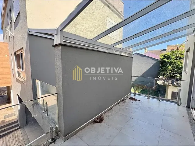 Casa 5 quartos e 6 banheiros, à venda, no bairro Tristeza em Porto Alegre