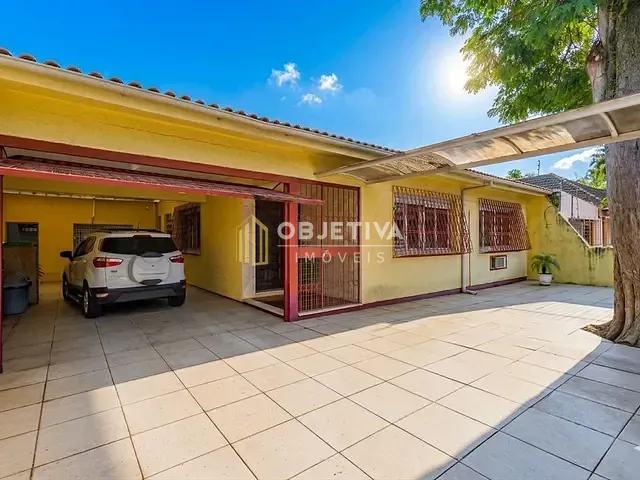 Casa 3 quartos e 3 banheiros, à venda, no bairro Partenon em Porto Alegre