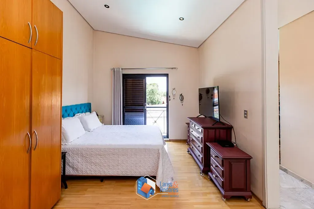 Casa, 4 quartos, 350 m² - Foto 9