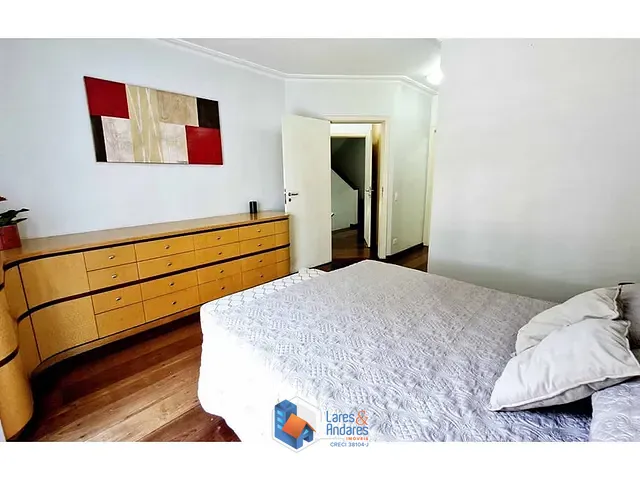 Casa 4 quartos e 7 banheiros, à venda, no bairro Alto da Boa Vista em São Paulo