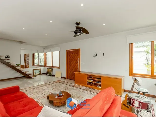 Casa 3 quartos e 5 banheiros, à venda, no bairro Guarapiranga em São Paulo