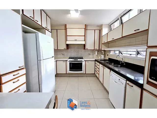 Apartamento 3 quartos e 5 banheiros, à venda, no bairro Real Parque em São Paulo