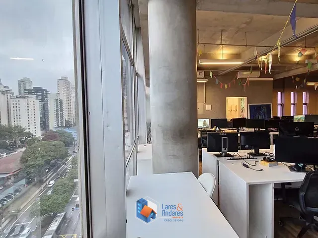 Sala à venda, no bairro Brooklin Paulista em São Paulo