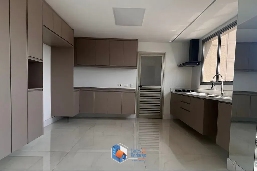 Apartamento, 3 quartos, 252 m² - Foto 37