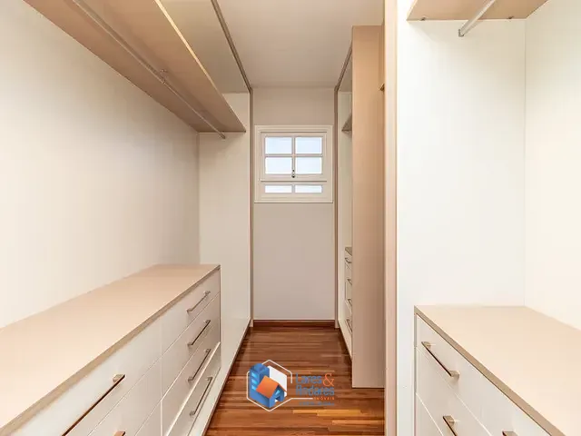 Casa 4 quartos e 5 banheiros, à venda, no bairro Alto da Boa Vista em São Paulo