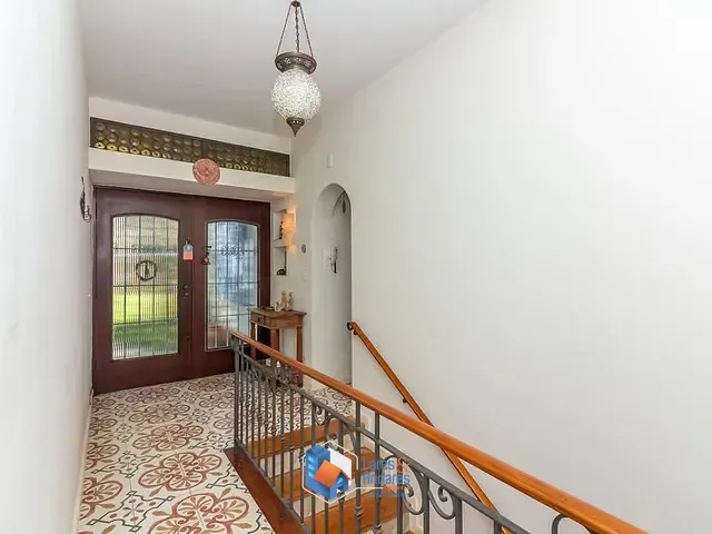 Casa 4 quartos e 5 banheiros, à venda, no bairro Chácara Monte Alegre em São Paulo