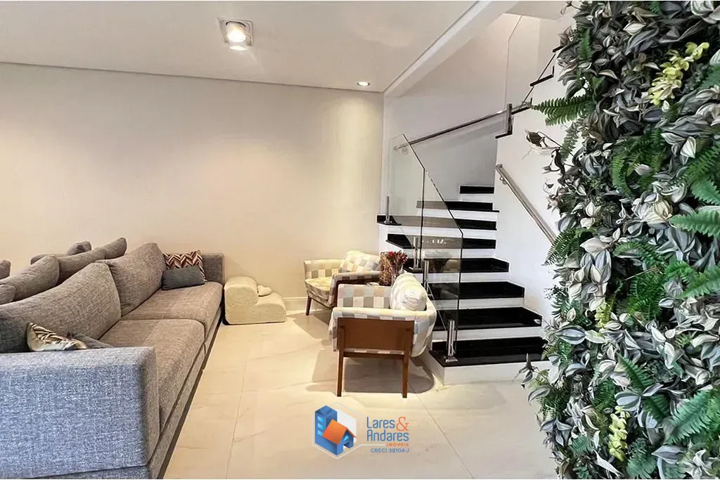Casa, 3 quartos, 229 m² - Foto 1