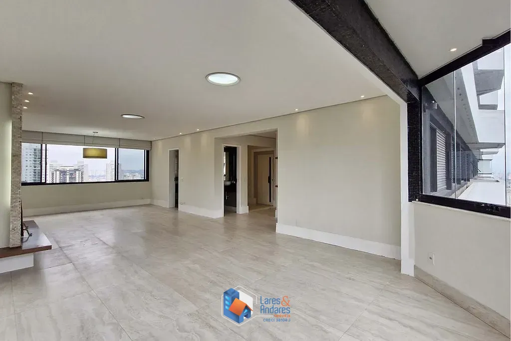 Apartamento, 3 quartos, 185 m² - Foto 1