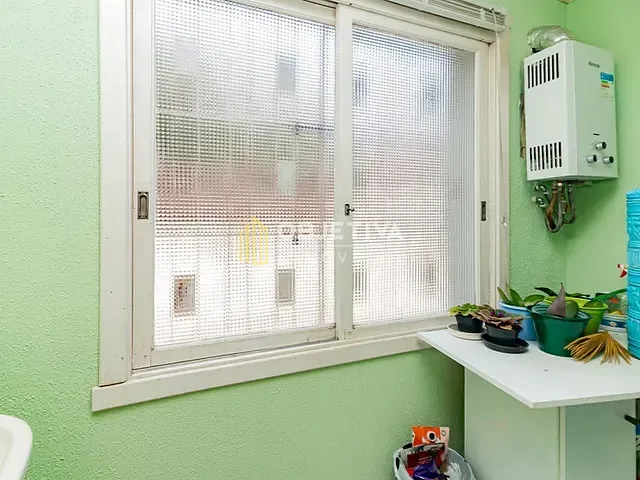 Apartamento 3 quartos e 2 banheiros, à venda, no bairro Mont Serrat em Porto Alegre