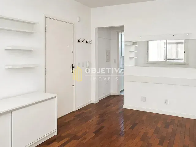 Apartamento 1 quarto e 1 banheiro, à venda, no bairro Bom Jesus em Porto Alegre