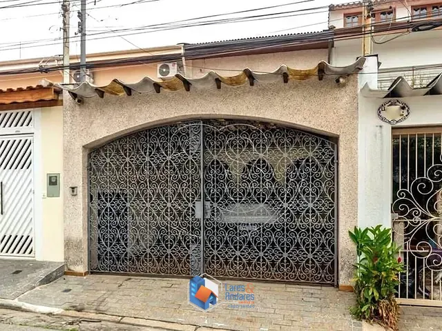 Casa 3 quartos e 4 banheiros, à venda, no bairro Moema em São Paulo
