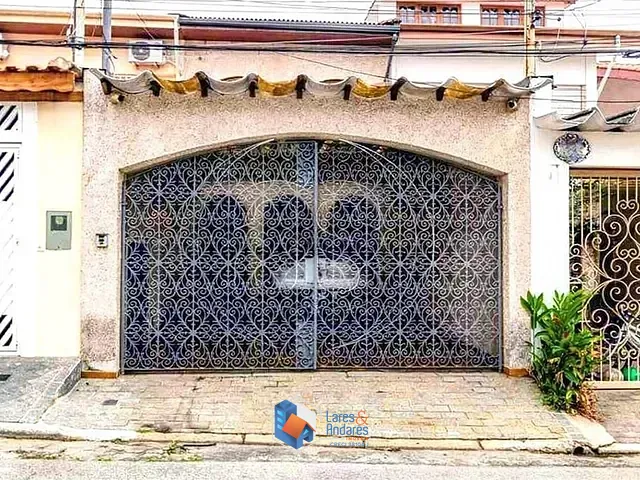 Casa 3 quartos e 4 banheiros, à venda, no bairro Moema em São Paulo