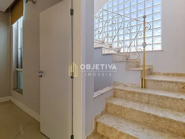 Casa 5 quartos e 3 banheiros, à venda, no bairro Hípica em Porto Alegre