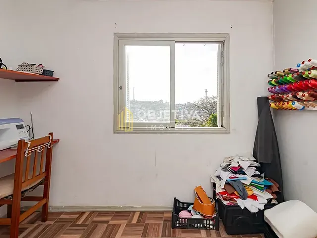 Casa 4 quartos e 1 banheiro, à venda, no bairro Santa Tereza em Porto Alegre