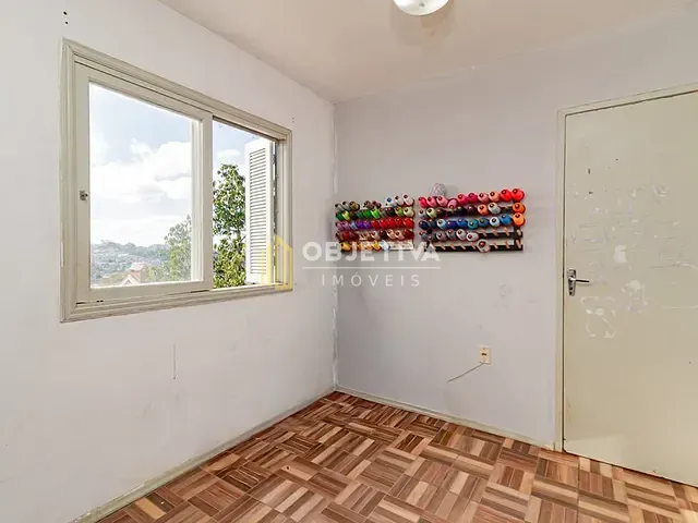Casa 4 quartos e 1 banheiro, à venda, no bairro Santa Tereza em Porto Alegre