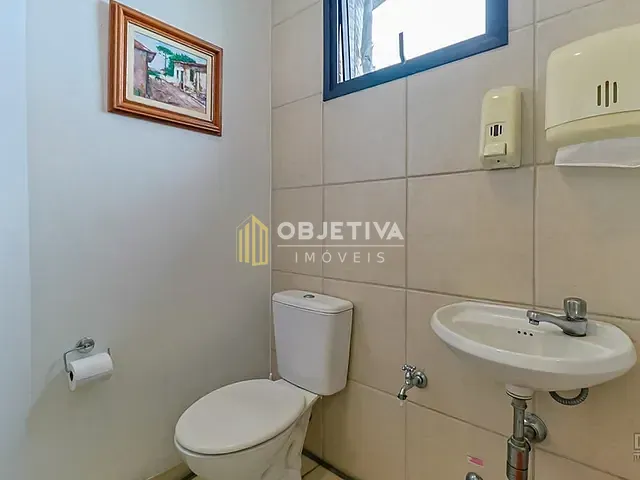 Sala à venda, no bairro Rio Branco em Porto Alegre