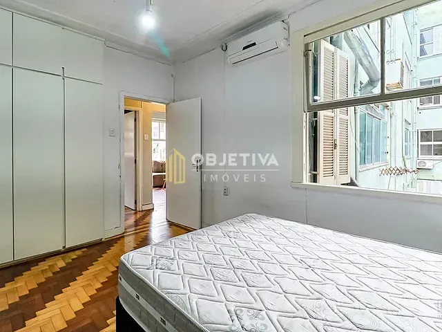 Apartamento 3 quartos e 2 banheiros, à venda, no bairro Petrópolis em Porto Alegre