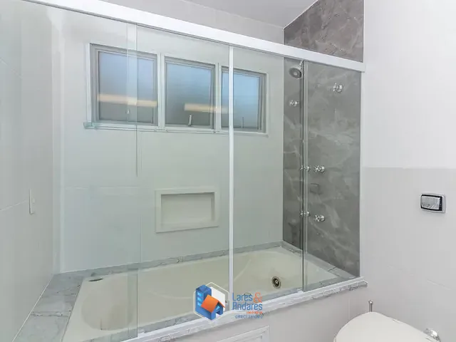 Casa 4 quartos e 5 banheiros, à venda, no bairro Alto da Boa Vista em São Paulo