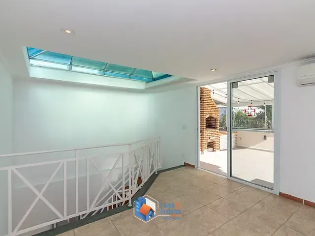 Casa 4 quartos e 5 banheiros, à venda, no bairro Alto da Boa Vista em São Paulo