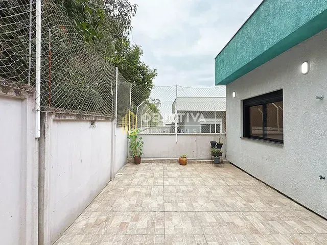 Casa 1 quarto e 1 banheiro, à venda, no bairro Hípica em Porto Alegre