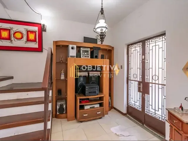 Casa 3 quartos e 3 banheiros, à venda, no bairro Azenha em Porto Alegre