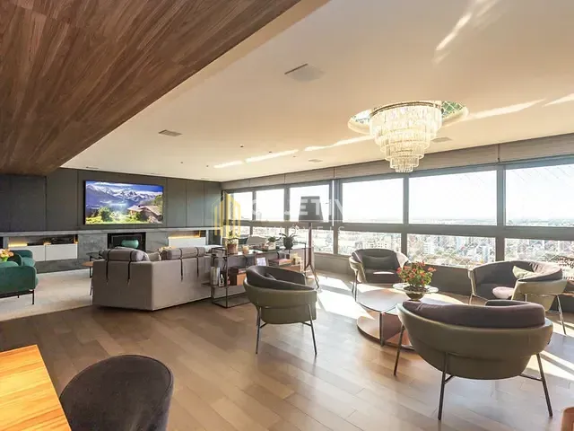 Apartamento 3 quartos e 8 banheiros, à venda, no bairro Mont Serrat em Porto Alegre