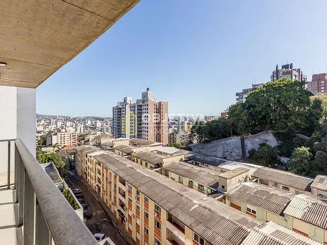Apartamento 3 quartos e 7 banheiros, à venda, no bairro Santa Cecília em Porto Alegre